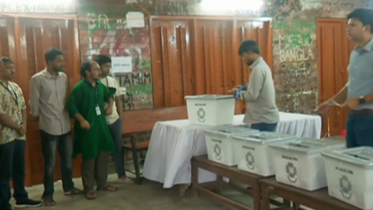 জাকসু নির্বাচনের ভোটগ্রহণ শেষ, চলছে গণনার প্রস্তুতি