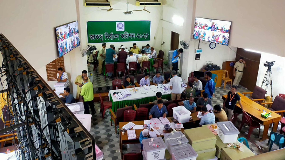 জাকসু নির্বাচন: শেষ হলো ভোট গণনা, সন্ধ্যায় আসছে ফলাফল