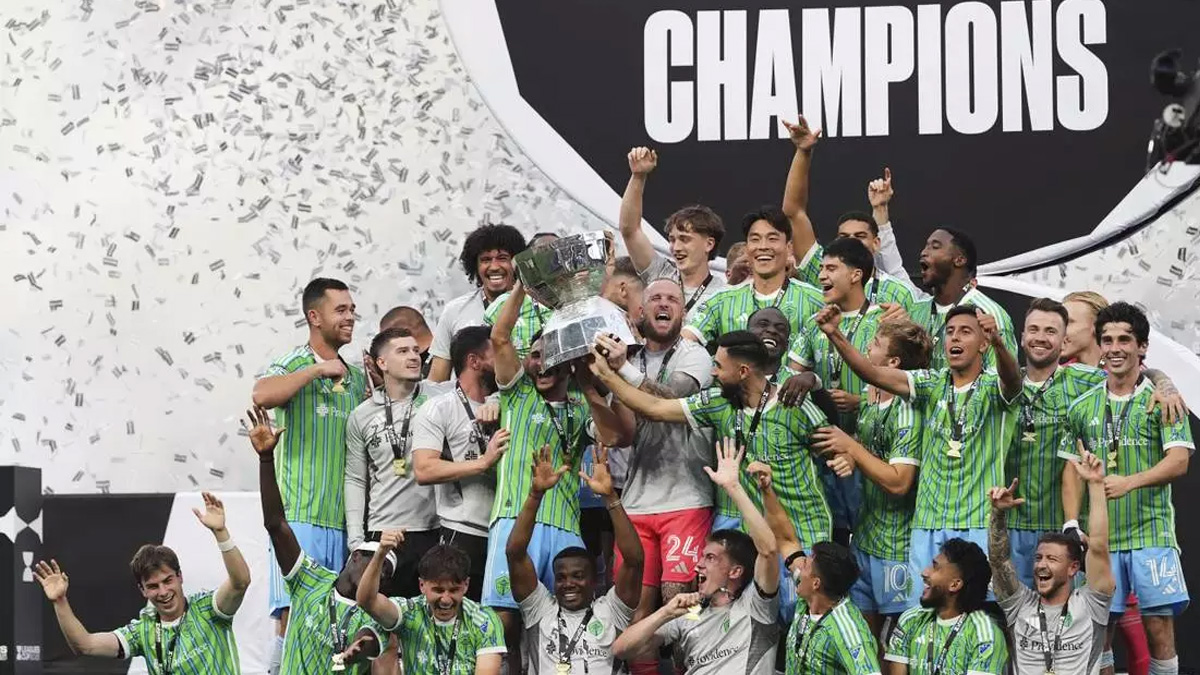 মেসির মায়ামিকে স্তব্ধ করে লিগস কাপের চ্যাম্পিয়ন সিয়াটেল