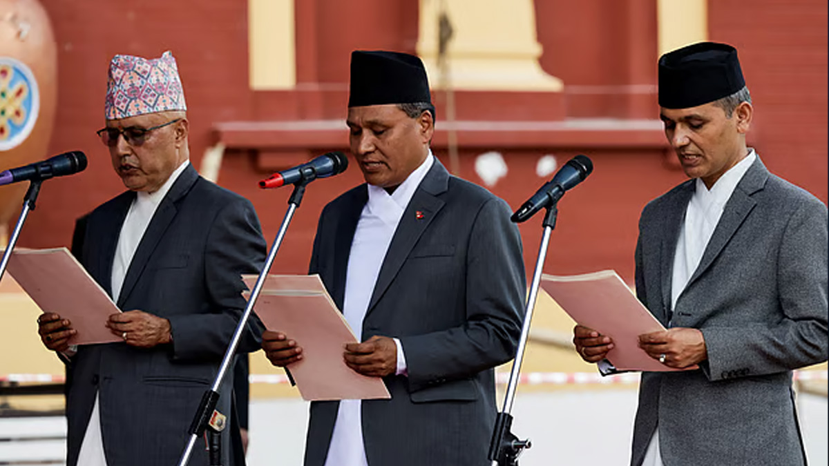 শপথ নিলেন নেপালের অন্তর্বর্তী সরকারের তিন মন্ত্রী