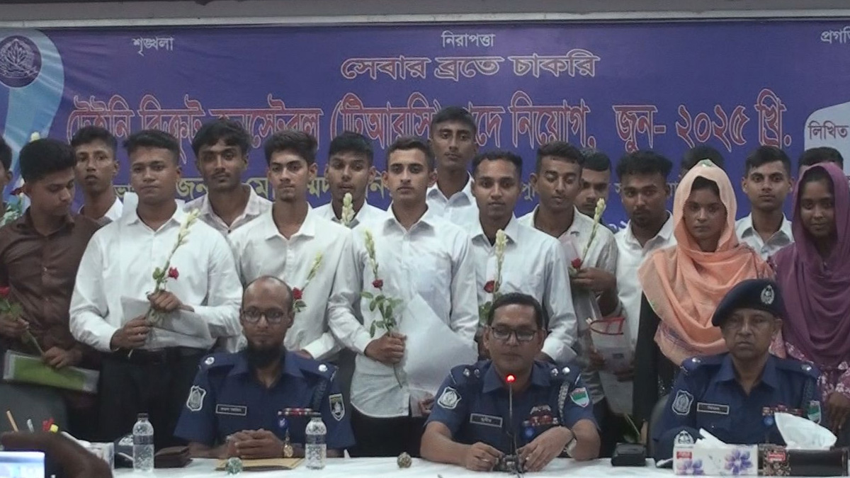 সাতক্ষীরায় স্বচ্ছ প্রক্রিয়ায় ২৮ পুলিশ কনস্টেবল চূড়ান্ত