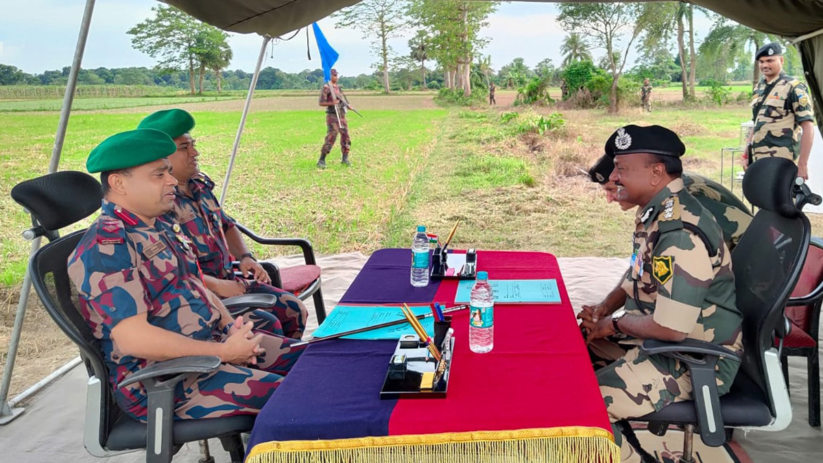 ঝিনাইদহ সীমান্তে বিজিবি-বিএসএফ বৈঠক