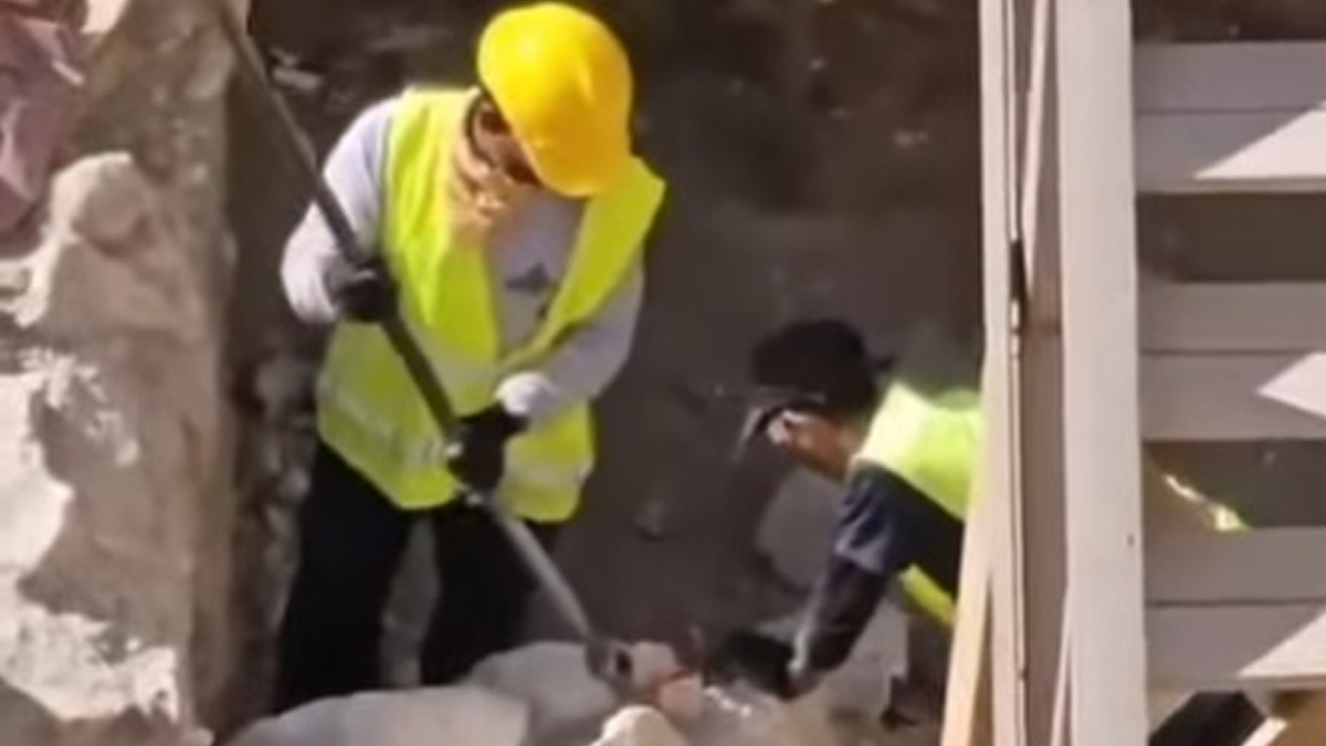 আল-আকসার নিচে ইসলামিক নিদর্শন ধ্বংস করার জন্য অবৈধ খনন ইসরায়েলি কর্তৃপক্ষের