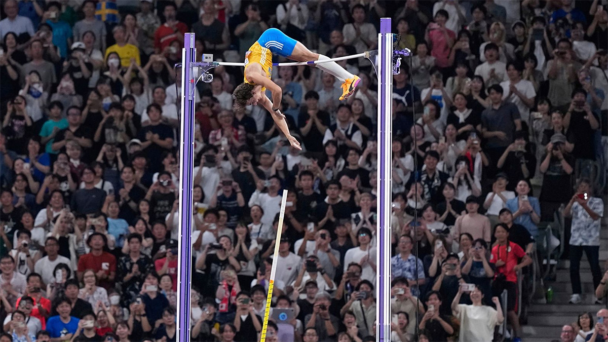 আকাশছোঁয়ার লক্ষ্যে আবারও বিশ্ব রেকর্ড ডুপ্লান্টিসের