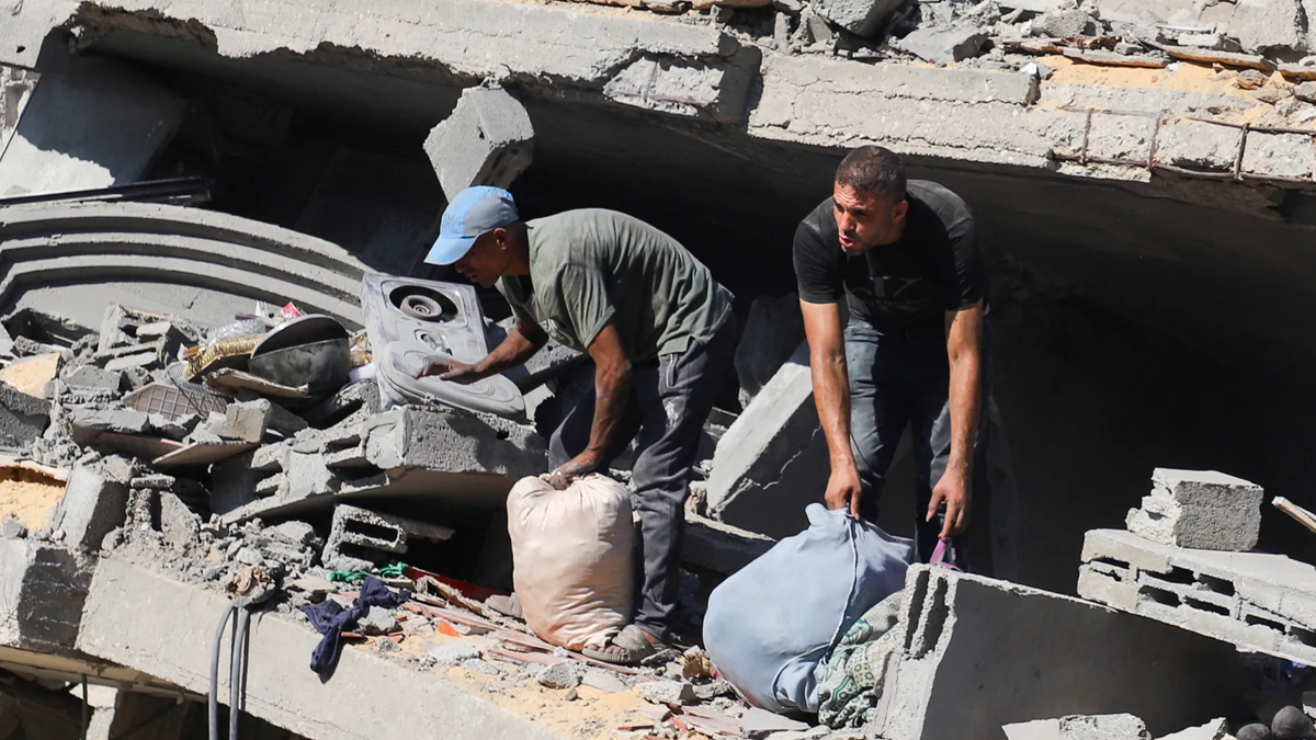 গাজায় ইসরায়েলের আগ্রাসনে নিহতের সংখ্যা বেড়ে ৬৪ হাজার ৭৫৬