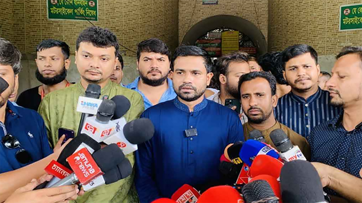 ‘নুরকে বিদেশে পাঠানো নিয়ে টালবাহানা করছে সরকার’