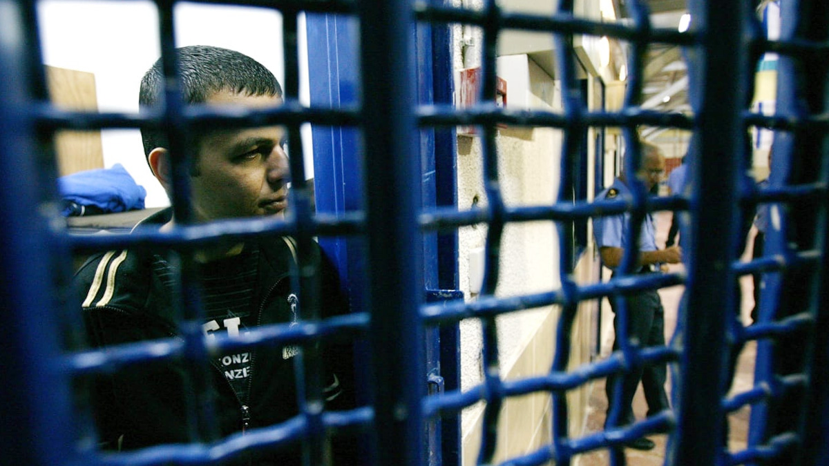 এই মুহূর্তে ইসরায়েলের কারাগারে বন্দি ১১ হাজার ফিলিস্তিনি