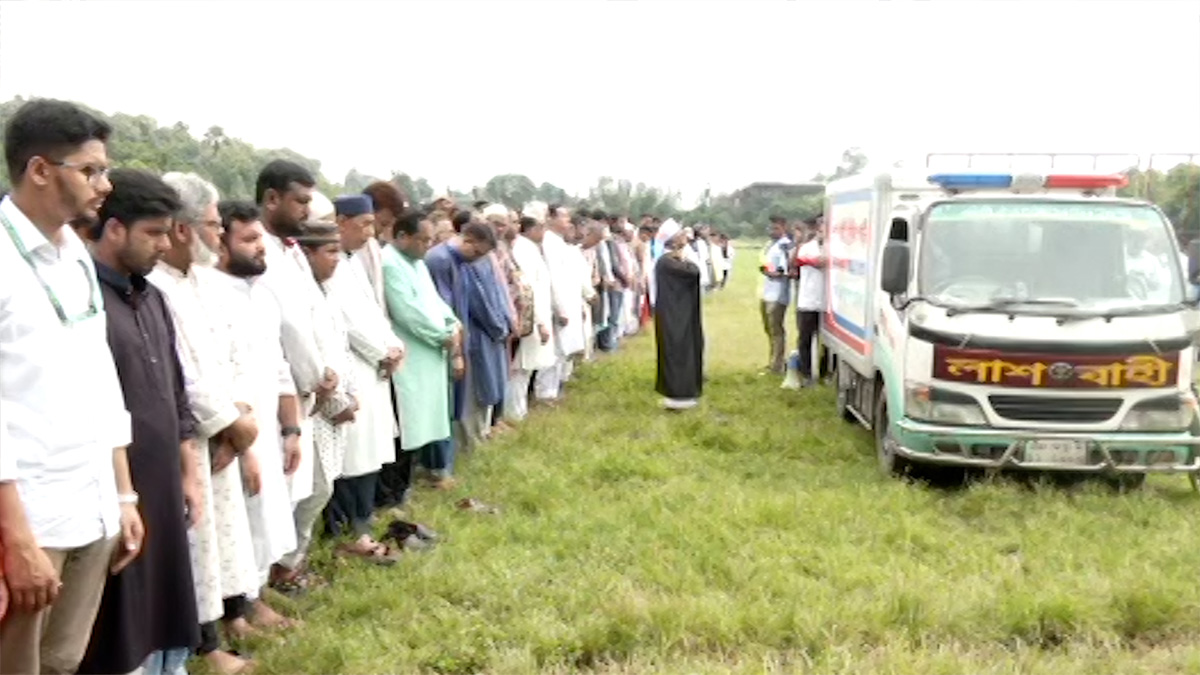 জাকসু: শিক্ষক জান্নাতুল ফেরদৌসীর জানাজা সম্পন্ন