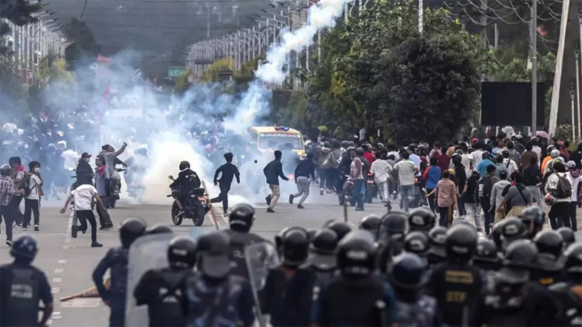 নেপালে বিক্ষোভে নিহতের সংখ্যা বেড়ে ৭২