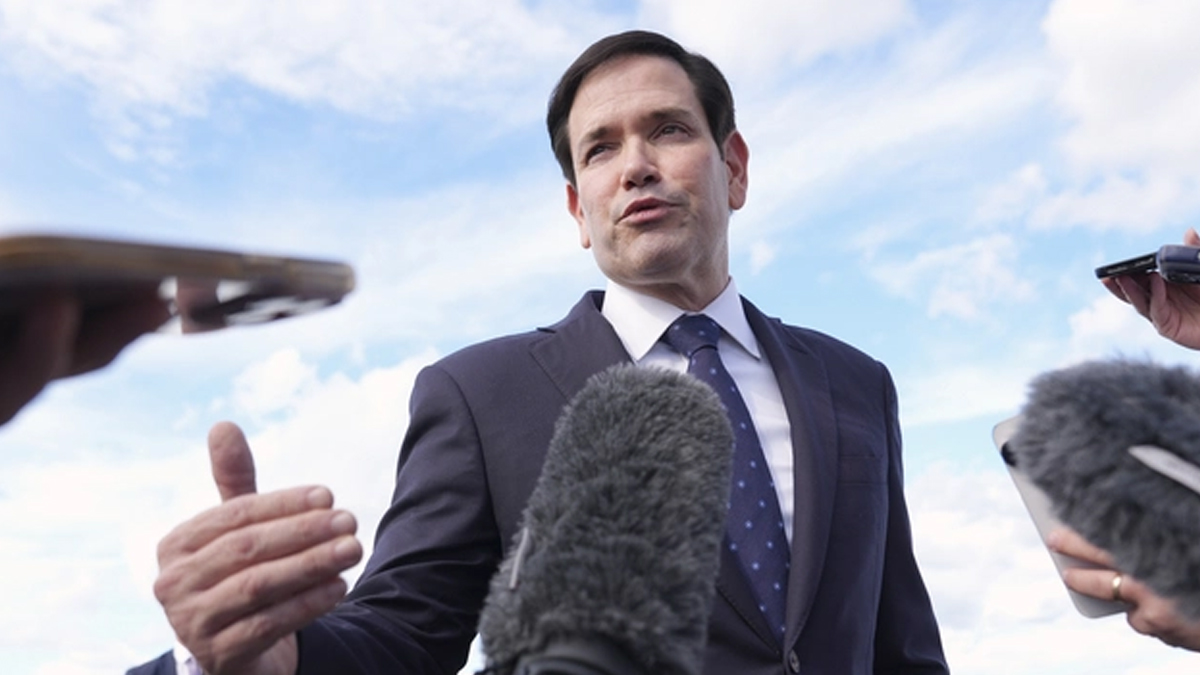 মধ্যপ্রাচ্যে উত্তেজনার মধ্যেই ইসরায়েল সফরে মার্কিন পররাষ্ট্রমন্ত্রী