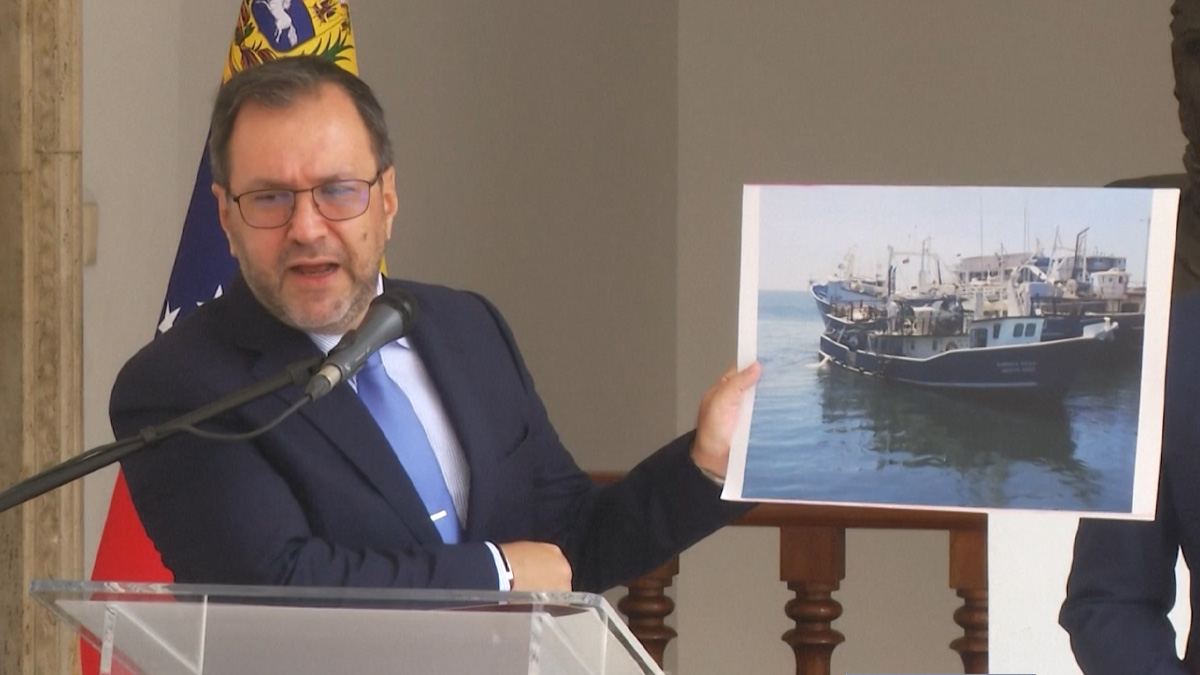 ভেনেজুয়েলার জলসীমায় ঢুকে ৯ জেলেসহ নৌযান আটকের অভিযোগ যুক্তরাষ্ট্রের বিরুদ্ধে